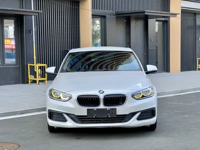 BMW 1 Series 2020 120i MM Sport thumbnail 3