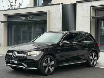Mercedes-Benz GLC 2023 -Class GLC 300 L 4MATIC Sport 5-Seat thumbnail 3
