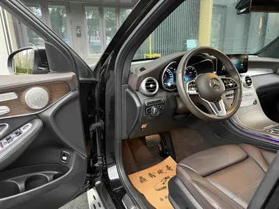 Mercedes-Benz GLC 2023 -Class GLC 300 L 4MATIC Sport 5-Seat thumbnail 14