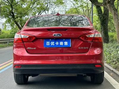 福特 福克斯 2012款 三厢 1.6L 自动风尚型 thumbnail 6