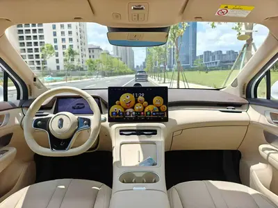 鸿蒙智行 尚界H5 2025款 纯电 Max thumbnail 6