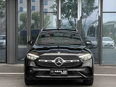 奔驰 GLC 2024款 级 GLC 260 L 4MATIC 动感型 5座 thumbnail 2