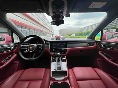 Porsche Macan 2024 T 2.0T thumbnail 11