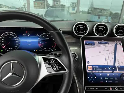 奔驰 GLC 2023款 级 GLC 260 L 4MATIC 动感型 5座 thumbnail 6