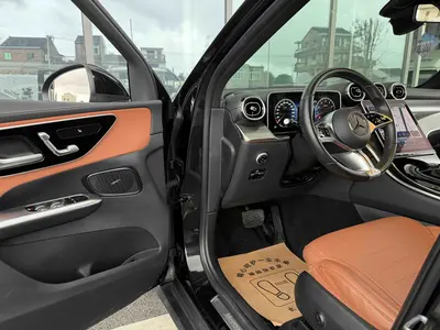 奔驰 GLC 2023款 级 GLC 260 L 4MATIC 动感型 5座 thumbnail 14