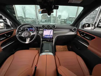 奔驰 GLC 2023款 级 GLC 260 L 4MATIC 动感型 5座 thumbnail 16