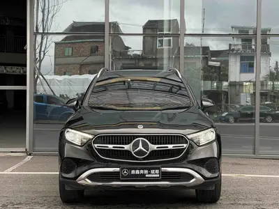 奔驰 GLC 2023款 级 GLC 260 L 4MATIC 动感型 5座 thumbnail 1