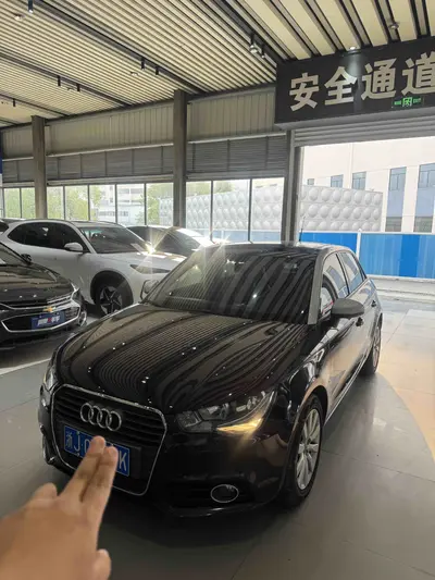 奥迪 A1 2014款 30 TFSI Sportback舒适型 thumbnail 2