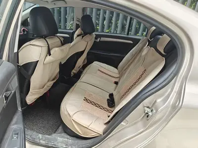 Roewe 350 2015 1.5L AutoLuxury sunroof thumbnail 5