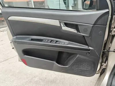 Roewe 350 2015 1.5L AutoLuxury sunroof thumbnail 7