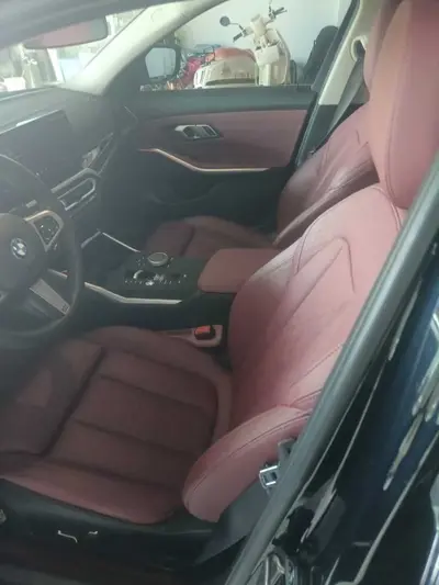 BMW i3 2024 eDrive 35 L thumbnail 6