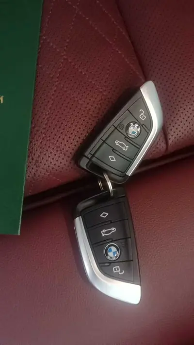 BMW i3 2024 eDrive 35 L thumbnail 7