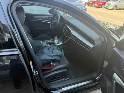 奥迪 A6(进口) 2021款 Avant 先锋派 45 TFSI 臻选动感型 thumbnail 9