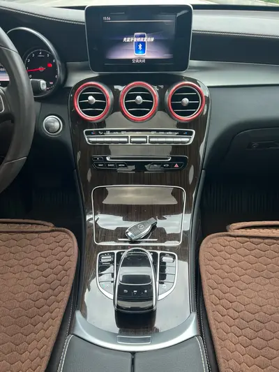 Mercedes-Benz GLC 2018 -Class GLC 260 4MATIC Luxury thumbnail 10