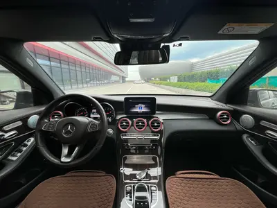 Mercedes-Benz GLC 2018 -Class GLC 260 4MATIC Luxury thumbnail 13