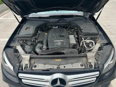Mercedes-Benz GLC 2018 -Class GLC 260 4MATIC Luxury thumbnail 18