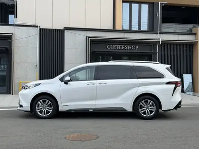 丰田 赛那SIENNA 2021款 2.5L混动 铂金版 thumbnail 5