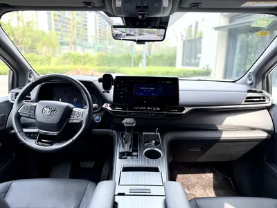 丰田 赛那SIENNA 2021款 2.5L混动 铂金版 thumbnail 8