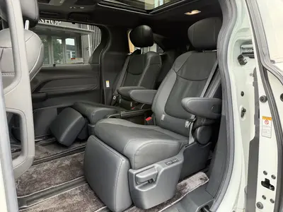 丰田 赛那SIENNA 2021款 2.5L混动 铂金版 thumbnail 12