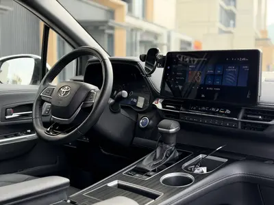 丰田 赛那SIENNA 2021款 2.5L混动 铂金版 thumbnail 16