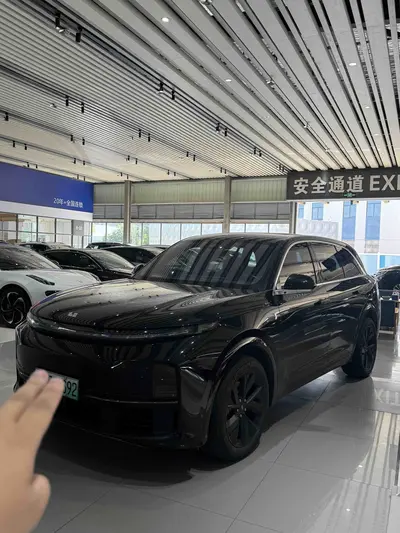 理想汽车 理想L7 2023款 Air thumbnail 2