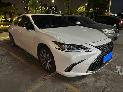 Lexus ES 2023 200 Excellence thumbnail 4