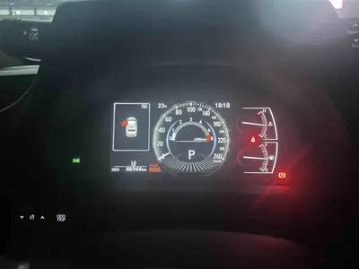 Lexus ES 2023 200 Excellence thumbnail 5