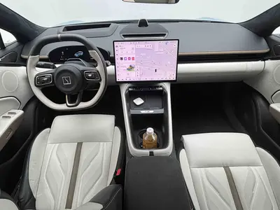 极氪 007GT 2025款 四驱智驾版 75kWh thumbnail 8
