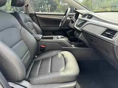 吉利汽车 帝豪新能源 2022款 EV Pro 网约版 磷酸铁锂 thumbnail 12