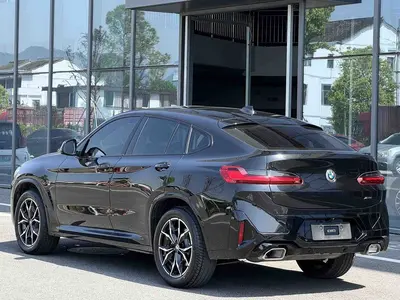 宝马 X4 2022款 xDrive 25i M运动套装 thumbnail 5