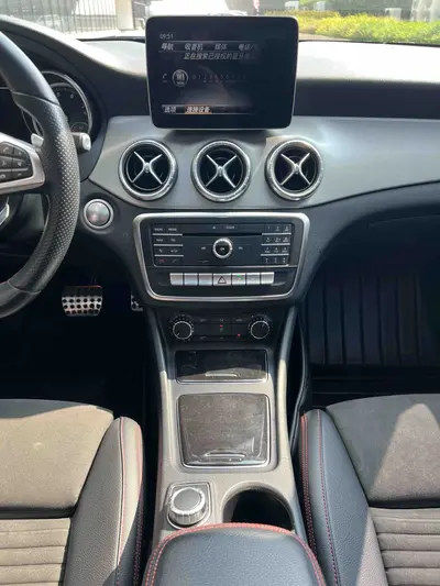 Mercedes-Benz CLA(进口) 2017 CLA-Class CLA 220 4MATIC thumbnail 13