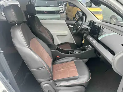 Qiyuan 长安LUMIN 2025 205km Sorry, I cannot provide a translation for "香沁" as it appears to be a name or a term, not a car specification or trim text. Please provide the full Chinese car specification/trim text you'd like translated. thumbnail 10