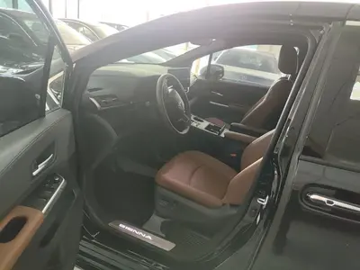 丰田 赛那SIENNA 2024款 2.5L混动 臻享尊贵版 thumbnail 4