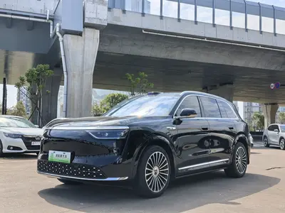 鸿蒙智行 问界M8 2025款 增程 Max+版 53.4kWh 6座版(192线激光雷达) thumbnail 1