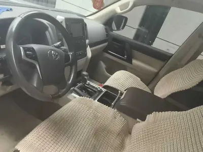 Toyota Land Cruiser 2019 4.0L EX-R () Land Cruiser Sunroof Middle East thumbnail 6