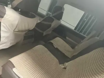 Toyota Land Cruiser 2019 4.0L EX-R () Land Cruiser Sunroof Middle East thumbnail 9