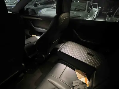 特斯拉 Model Y 2021款 标准续航后驱版 thumbnail 4