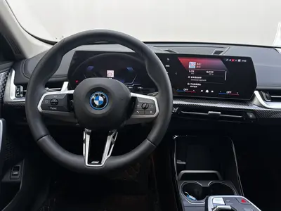 BMW iX1 2025 eDrive25L MM Sport thumbnail 9