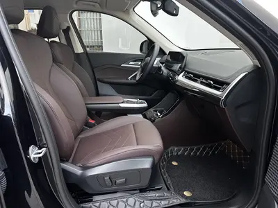 BMW iX1 2025 eDrive25L MM Sport thumbnail 10