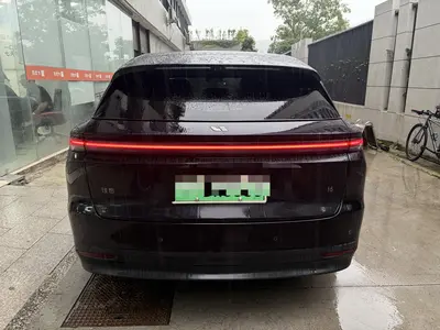 理想汽车 理想i6 2025款 两驱标准版 thumbnail 8