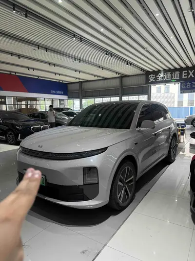 理想汽车 理想L6 2024款 Pro thumbnail 1