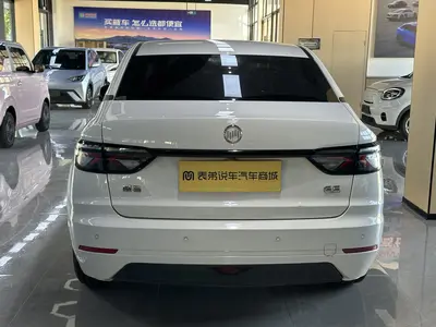 威马汽车 威马E5 2022款 Pro thumbnail 6
