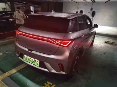 比亚迪 海豚 2021款 405km 时尚版