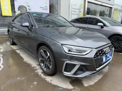 奥迪 A4L 2022款 40 TFSI 时尚动感型