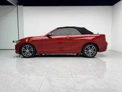 BMW 2系 2018 220i Convertible coupe SportDesign Pack thumbnail 3