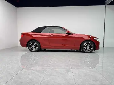 BMW 2系 2018 220i Convertible coupe SportDesign Pack thumbnail 6