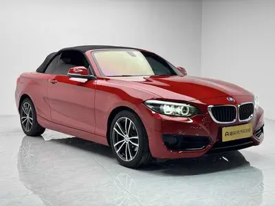 BMW 2系 2018 220i Convertible coupe SportDesign Pack thumbnail 7
