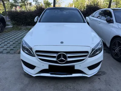 Mercedes-Benz C-Class 2017 C 200 L Sport thumbnail 3