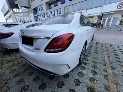 Mercedes-Benz C-Class 2017 C 200 L Sport thumbnail 8