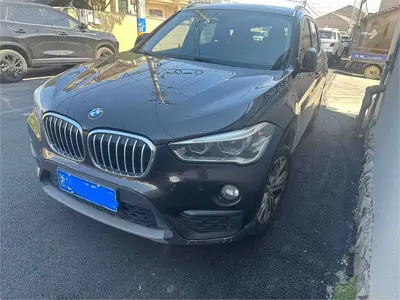 BMW X1 2018 sDrive20Li Leading thumbnail 2